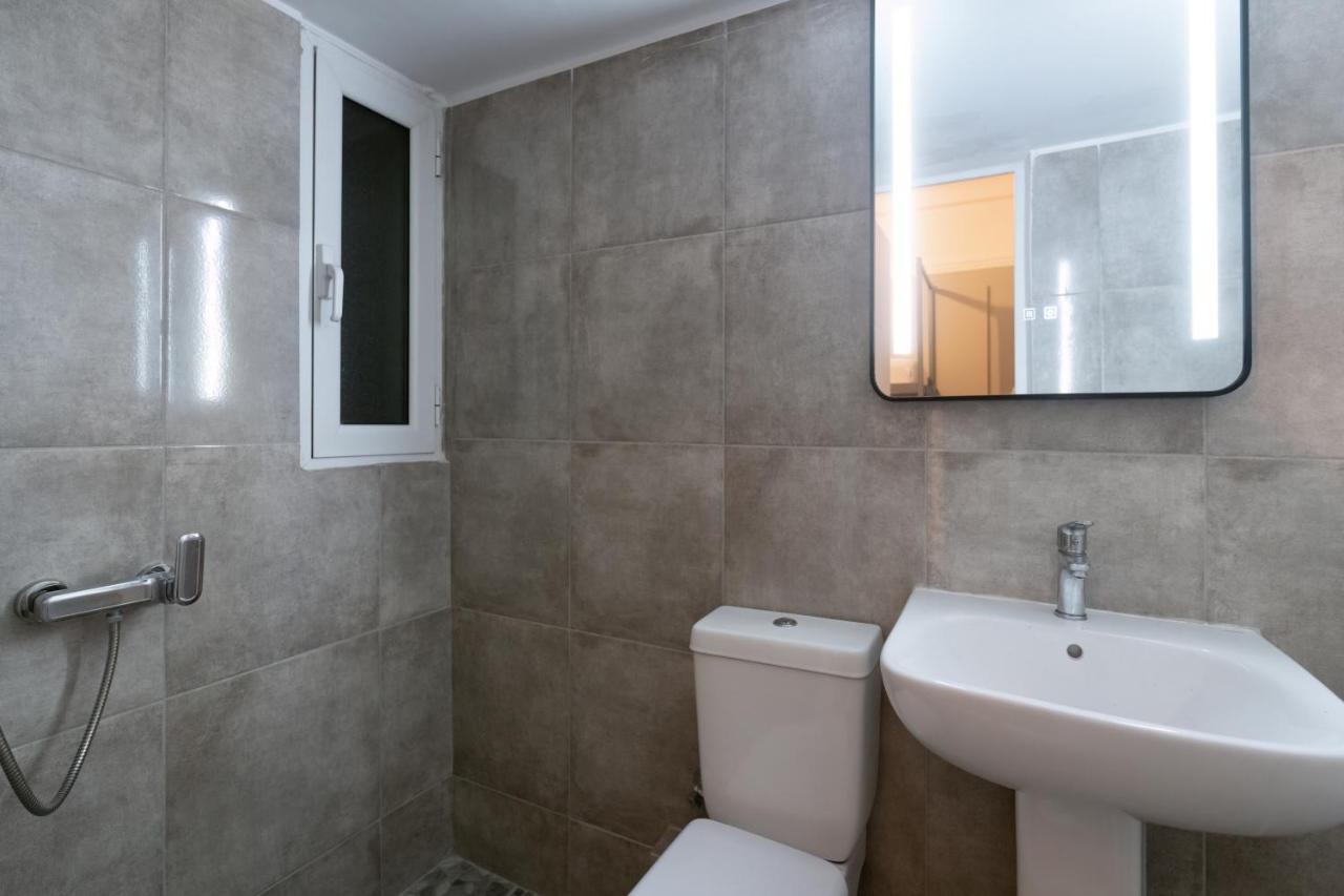 Hostelista Athena Bagian luar foto